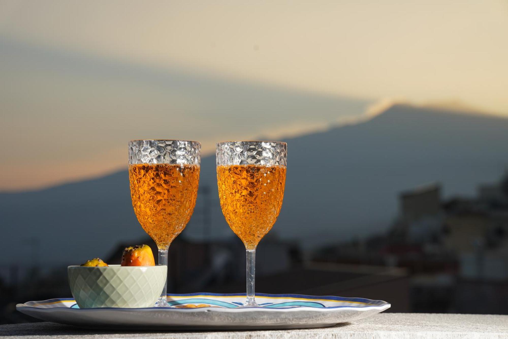 Opuntia Charming Rooms Taormina Buitenkant foto